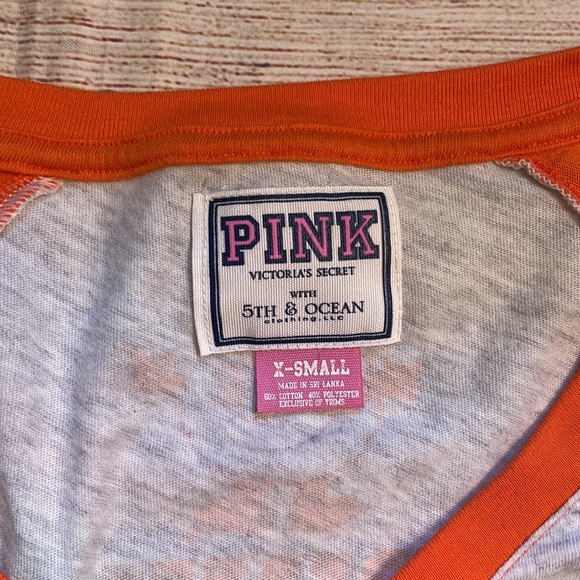 Women’s Victoria Secret Pink Syracuse Orange 🍊 v-neck Longsleeve shirt XS - Picture 4 of 6